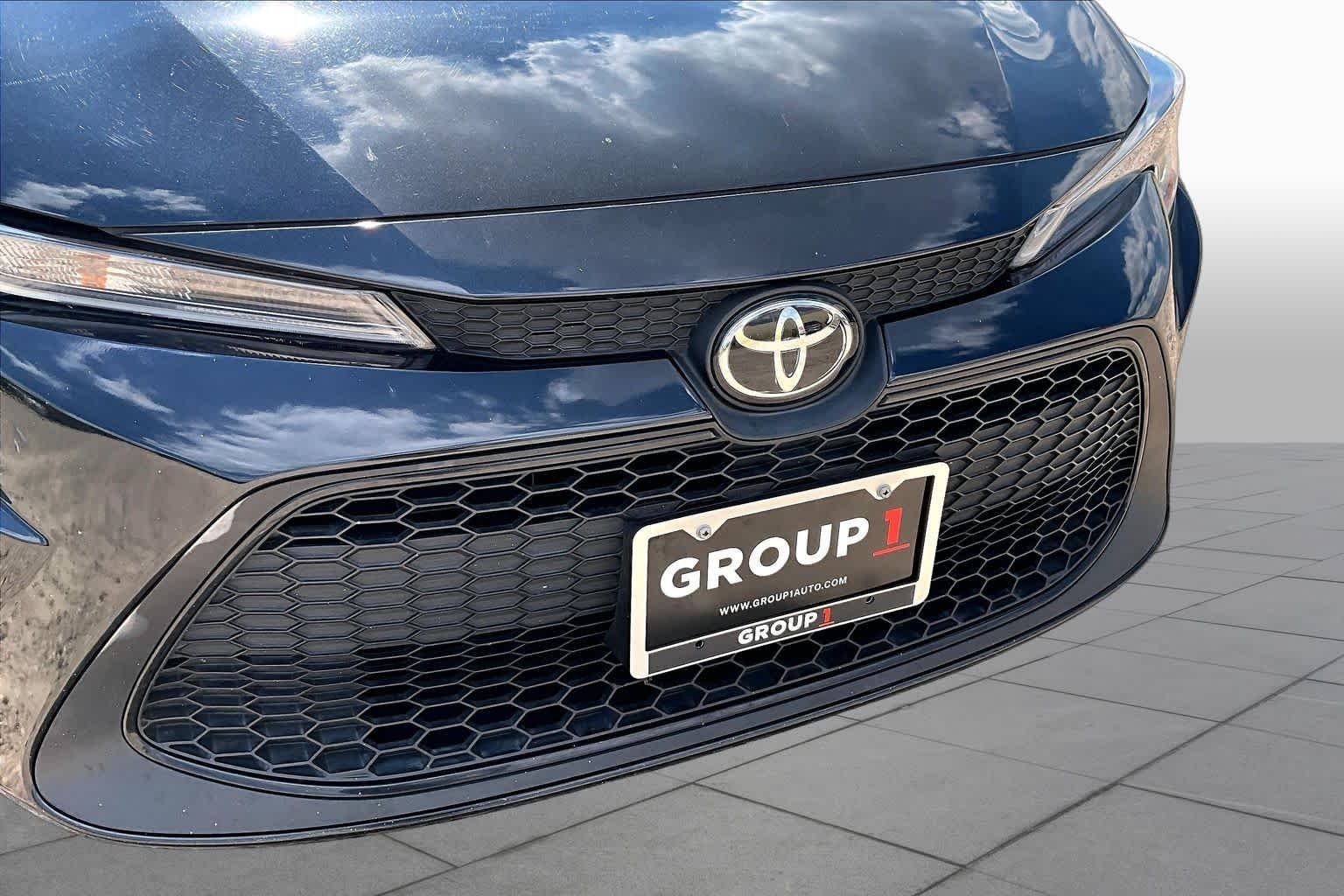 Used 2020 Black Sand Pearl Toyota LE image 30