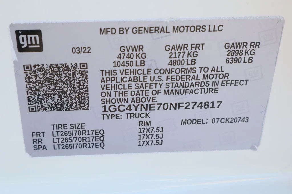 Used 2022 White Chevrolet LT image 32