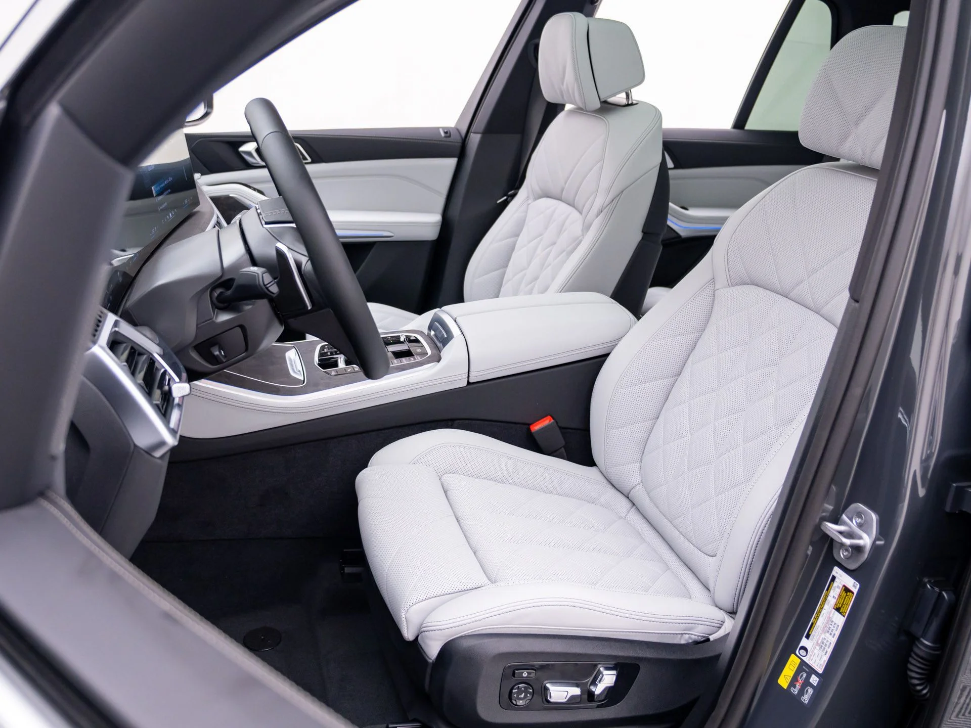 New 2026 Gray BMW xDrive50e image 17