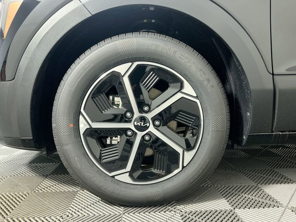 New 2026 Aurora Black Pearl Kia EX image 13