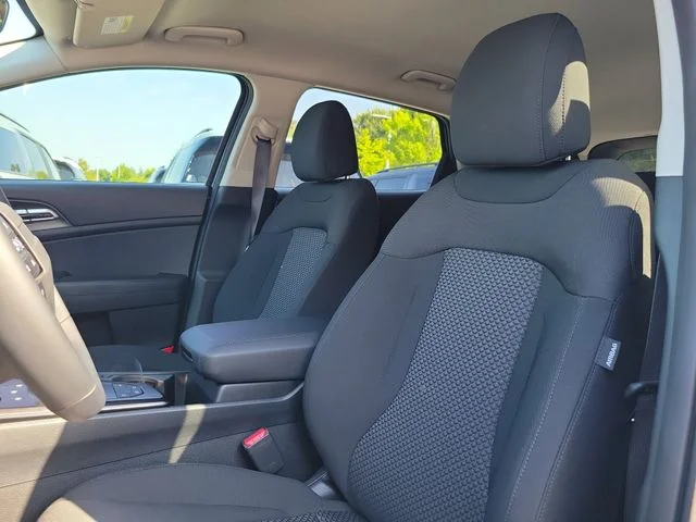 New 2026 Fusion Black Kia LX image 13