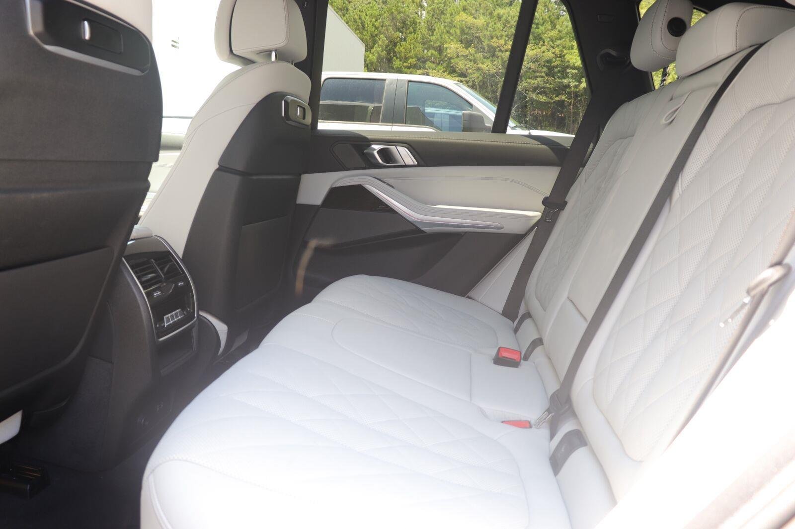 Used 2024 Alpine White BMW xDrive50e image 14