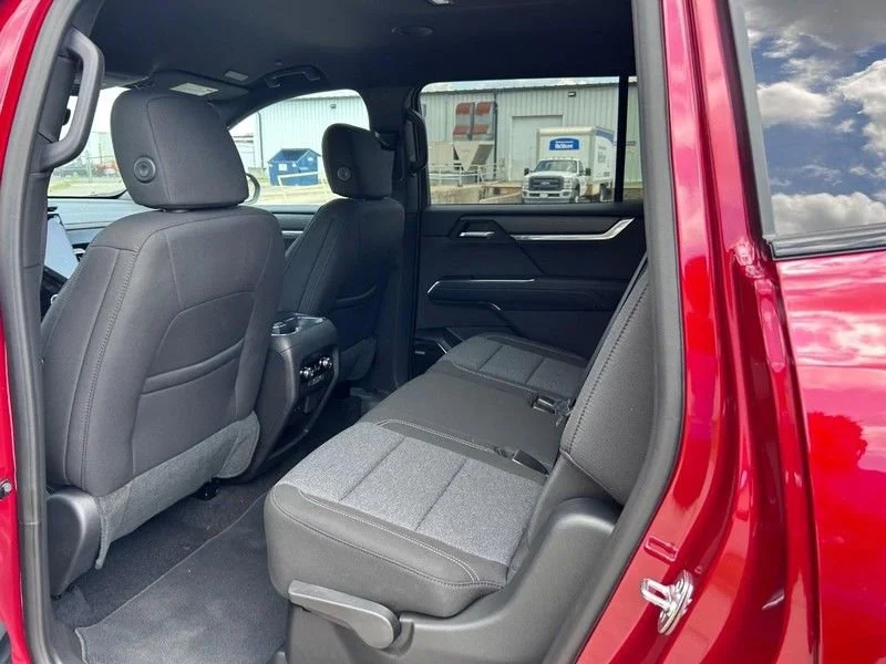 2026 GMC Acadia Elevation - Photo 8