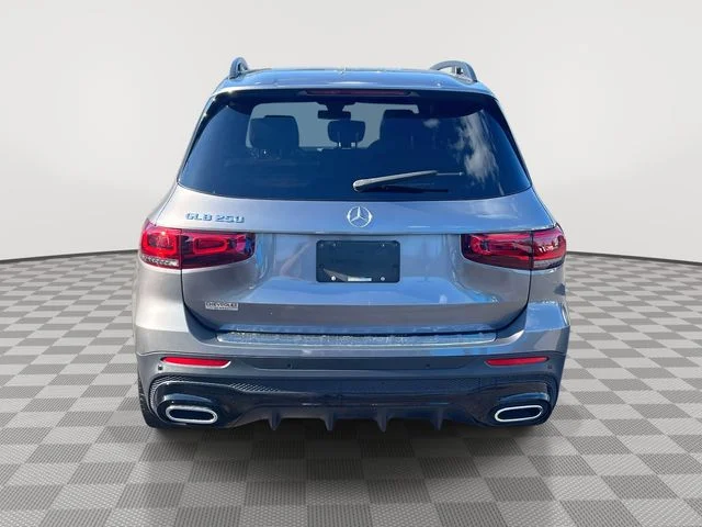 Used 2023 Gray Mercedes-Benz GLB 250 image 7