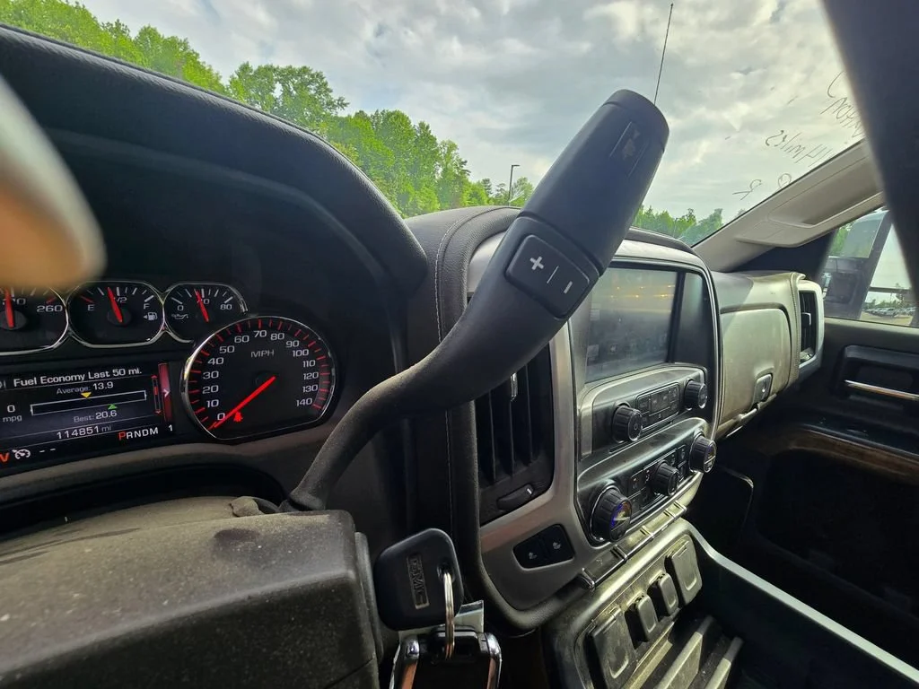 Used 2015 SUMMIT WHITE GMC SLT image 27