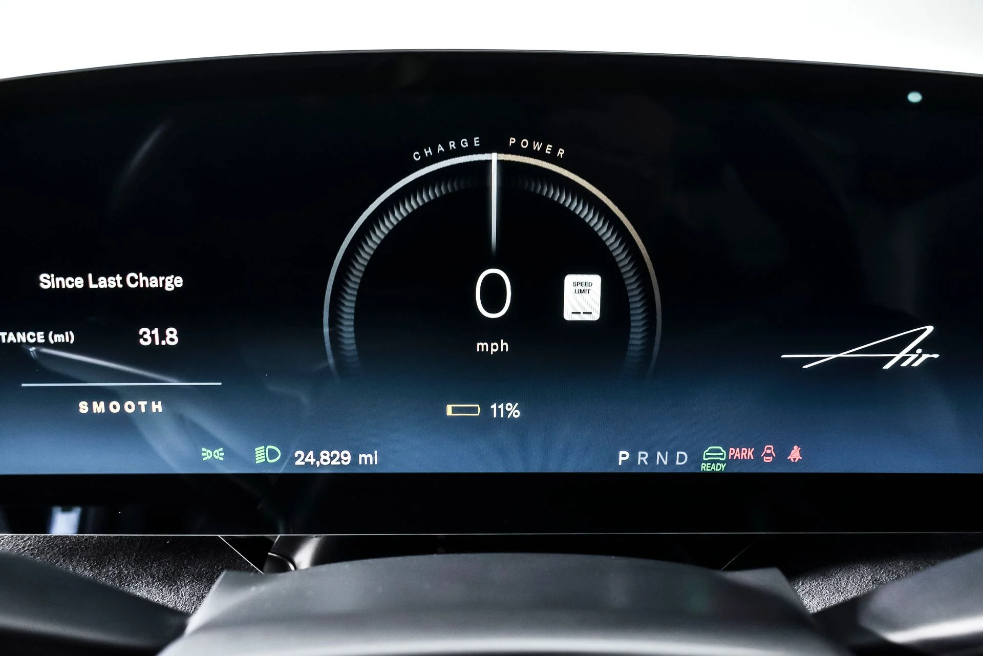 Used 2023 Quantum Gray Metallic Lucid Grand Touring image 17