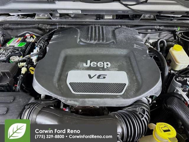 Used 2014 Billet Clearcoat Metallic Jeep Unlimited Sport image 26