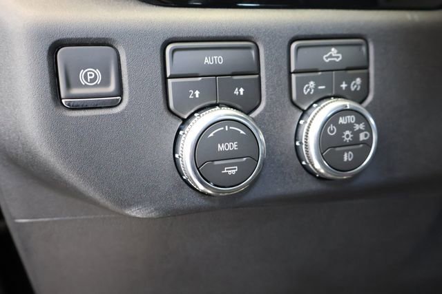 New 2026 Onyx Black GMC Elevation image 21