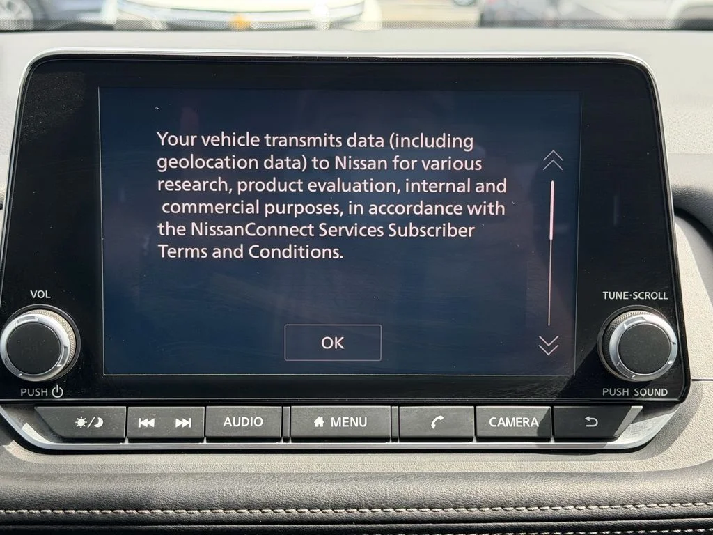 Used 2025 Silver Nissan SV image 14