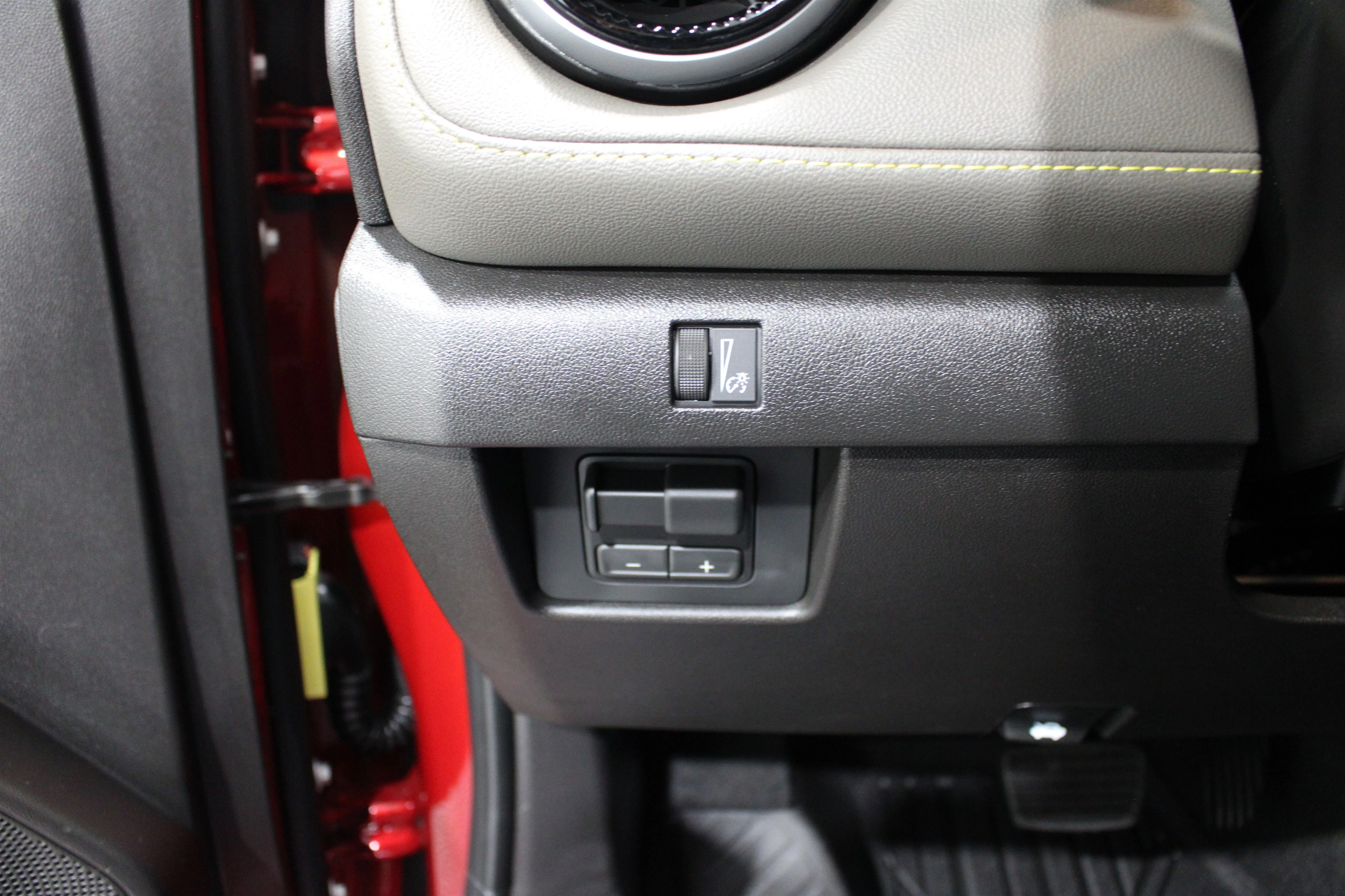 2026 Chevrolet Colorado ZR2 - Photo 9