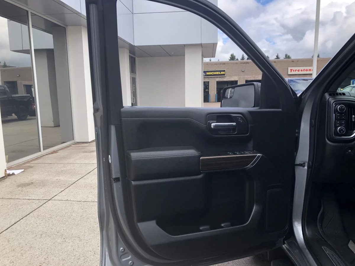Used 2020 Grey Chevrolet 4WD Crew Cab 147" RST image 11