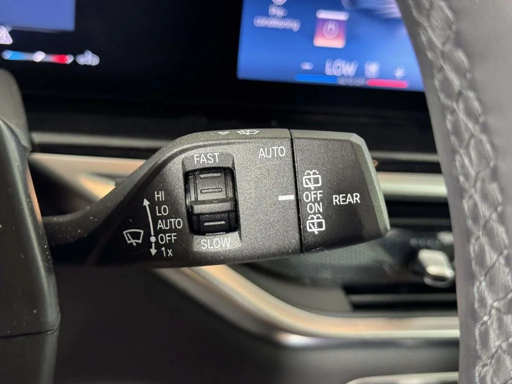 Used 2026 Black BMW xDrive40i image 24