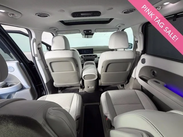 Used 2026 Black Hyundai SEL Premium image 14
