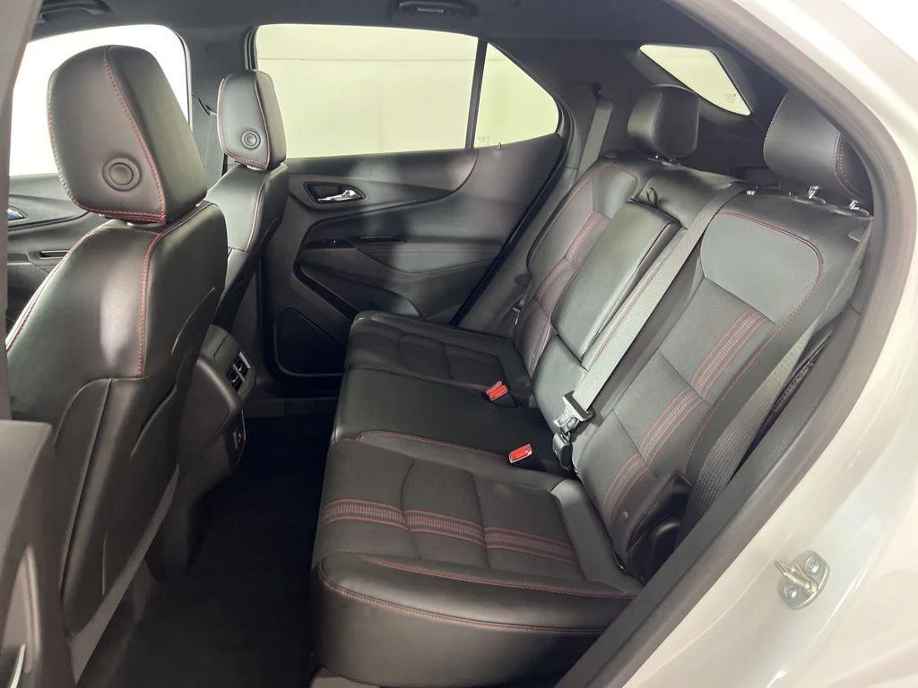 Used 2024 Summit White Chevrolet RS image 7