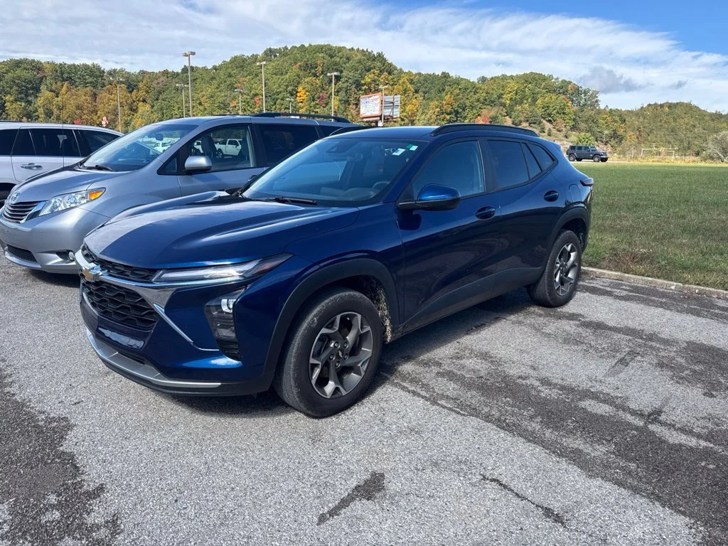 Used 2024 Blue Chevrolet LT image 1