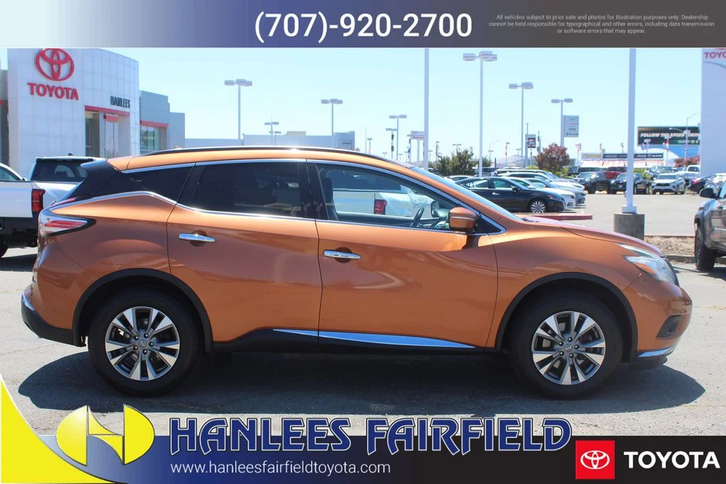 Used 2015 Orange Nissan SV image 6