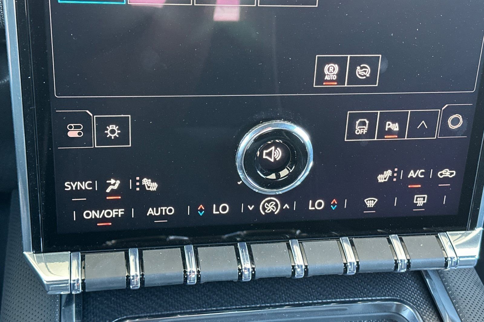 2026 GMC Sierra EV Elevation - Photo 18