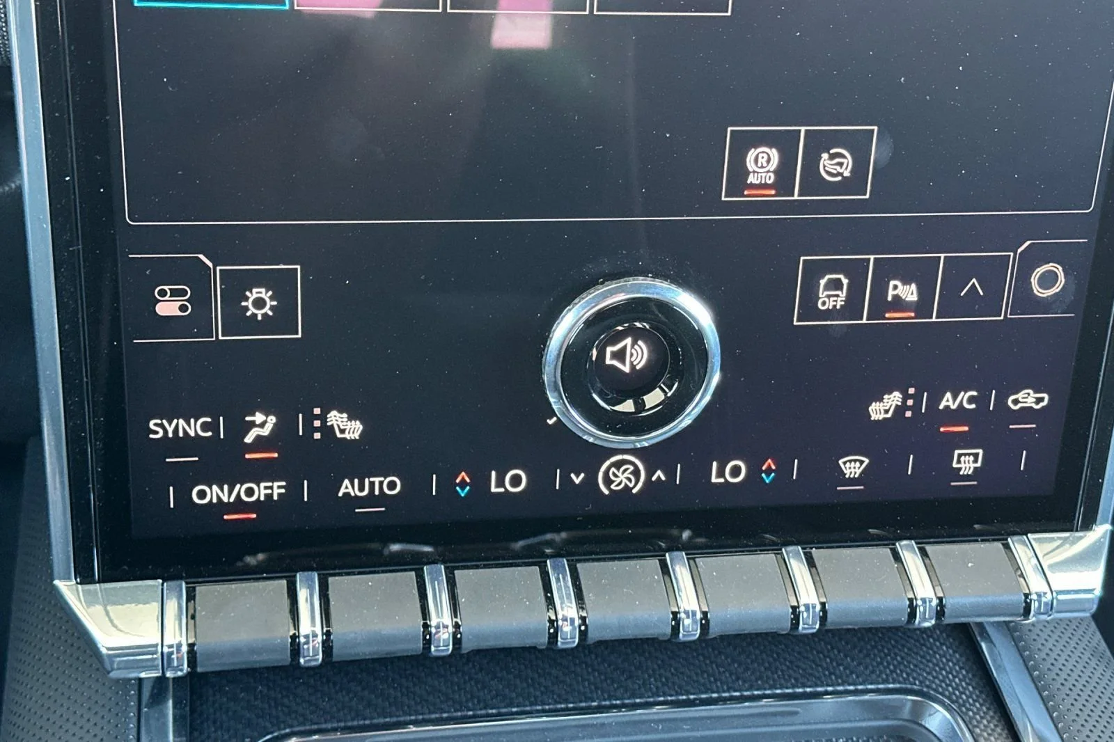 2026 GMC Sierra EV Elevation - Photo 18