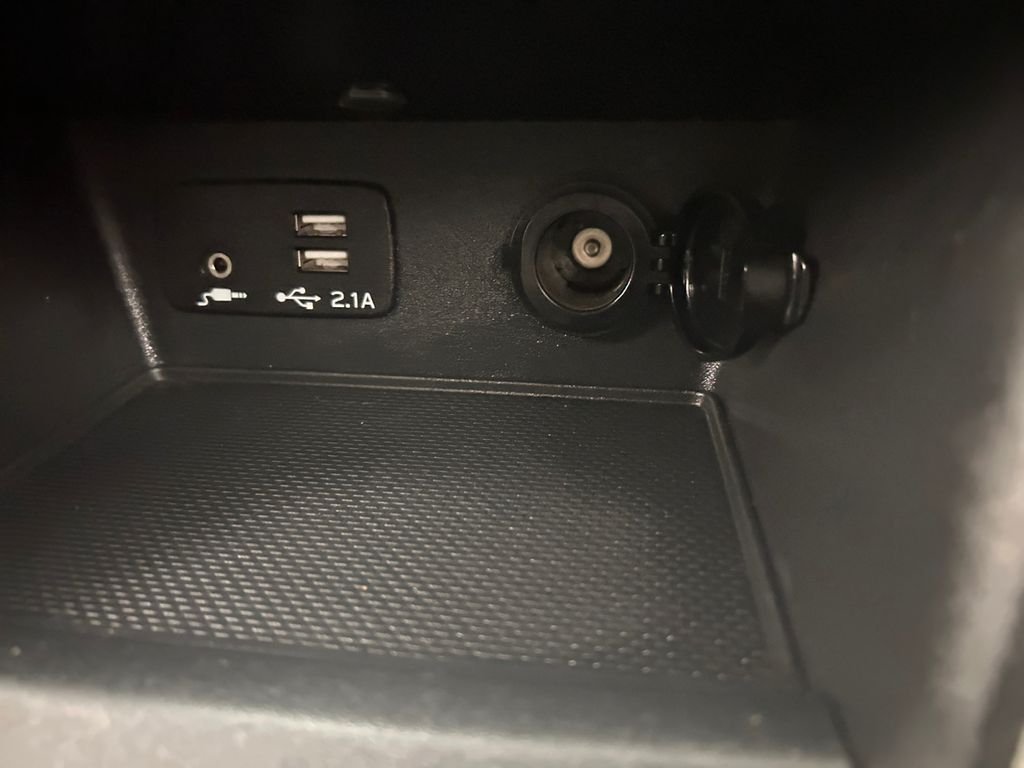 Used 2021 White Subaru Base image 30
