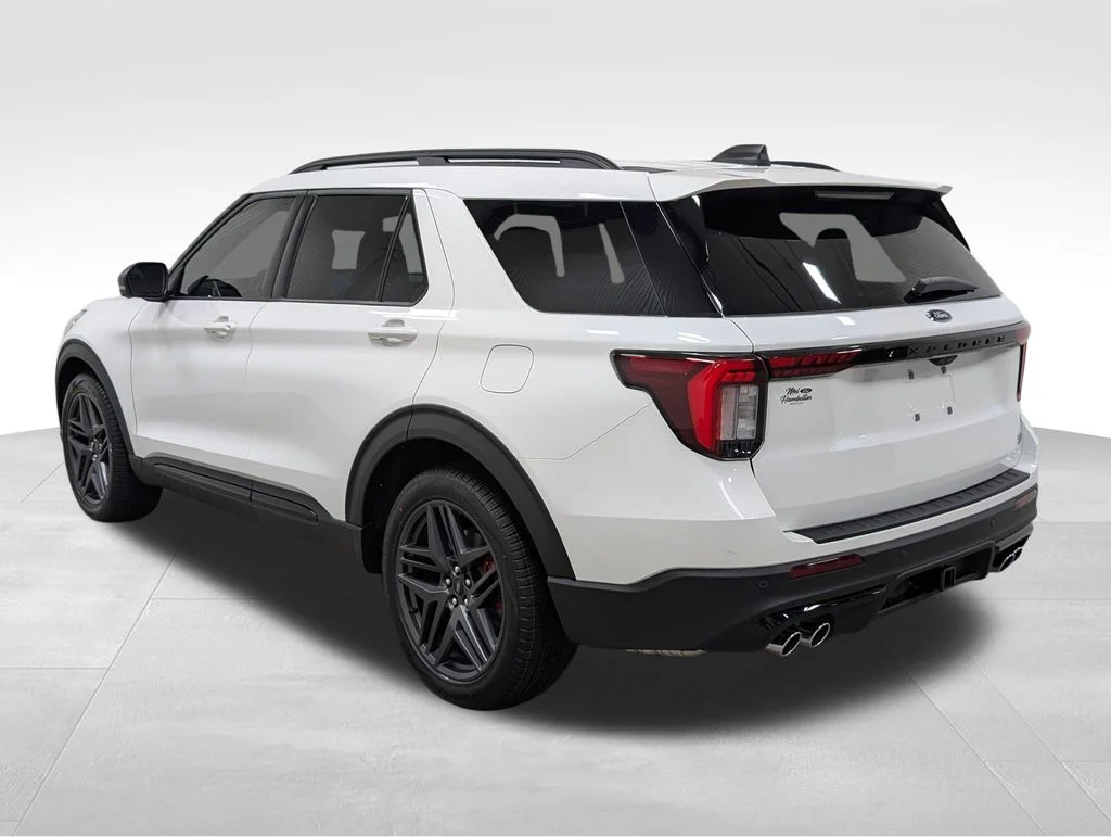 New 2026 Star White Metallic Tri-Coat Ford ST image 24