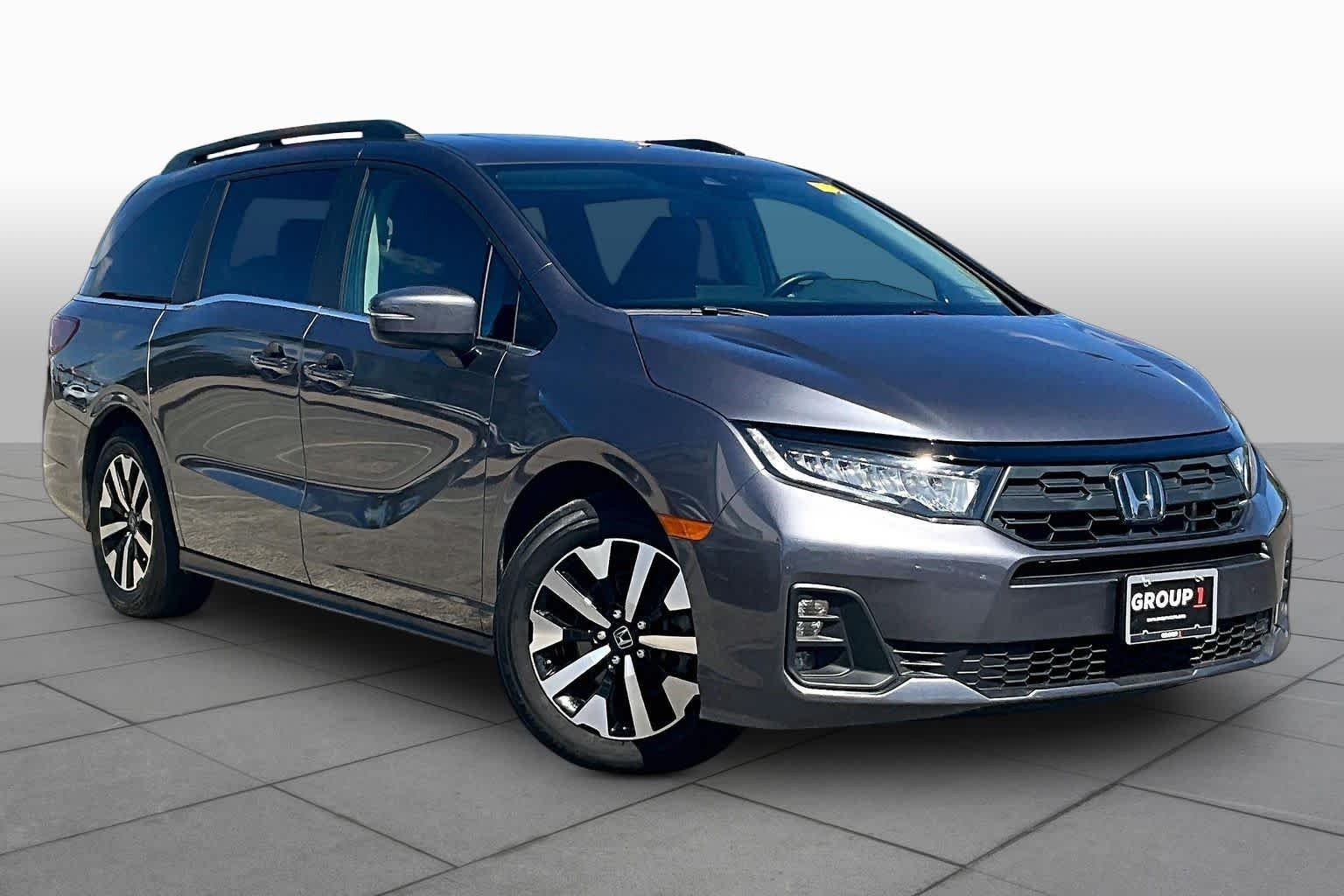 Used 2025 Modern Steel Metallic Honda EX-L image 3