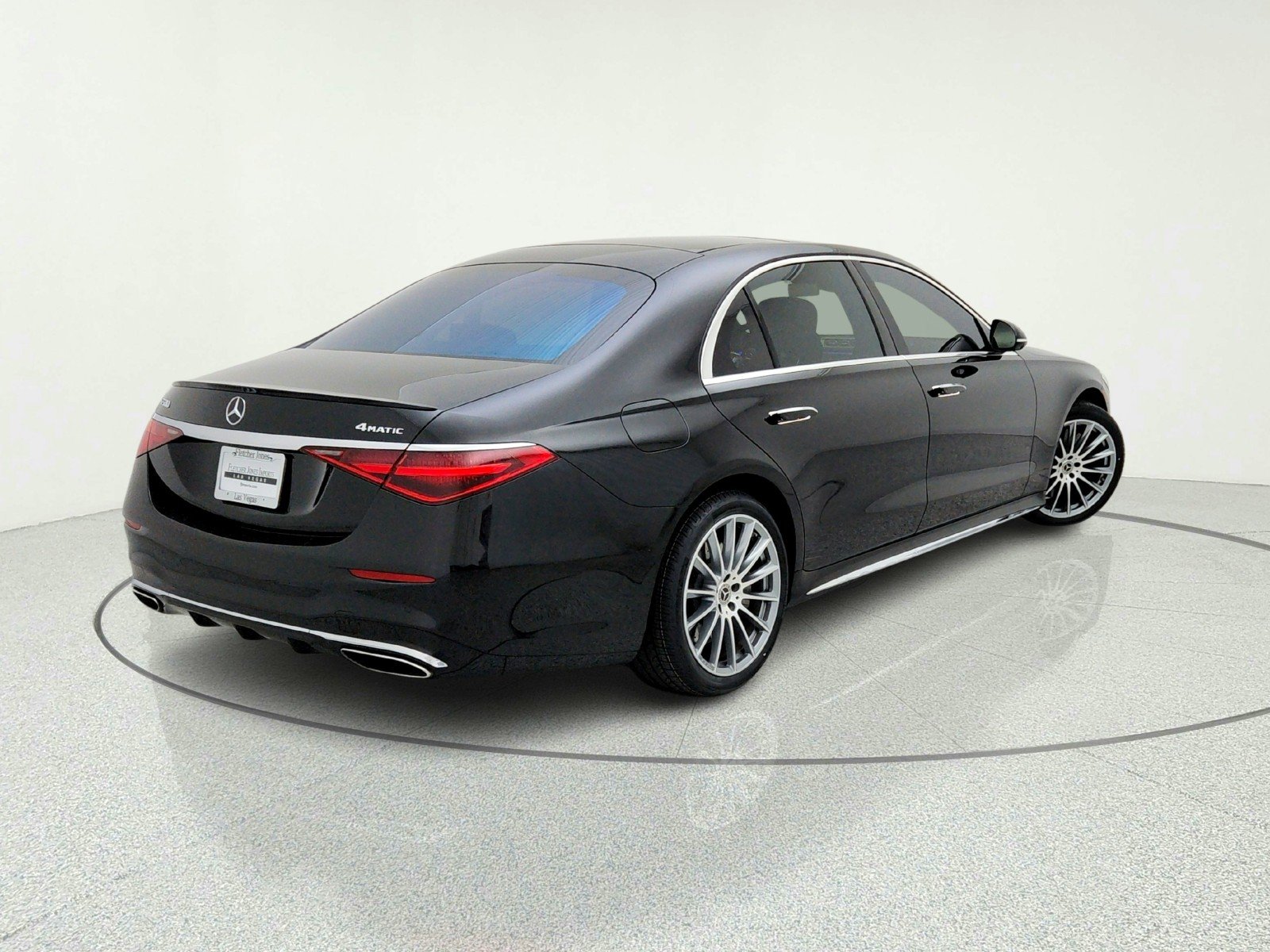 Certified Used 2023 Obsidian Black Mercedes-Benz S 580 image 9