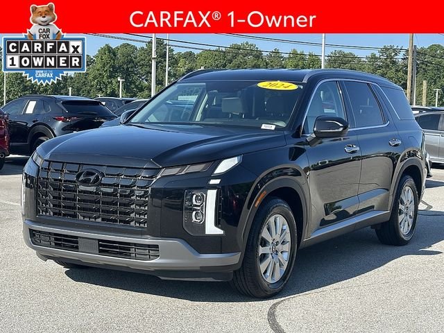 Used 2024 Black Hyundai SEL image 3