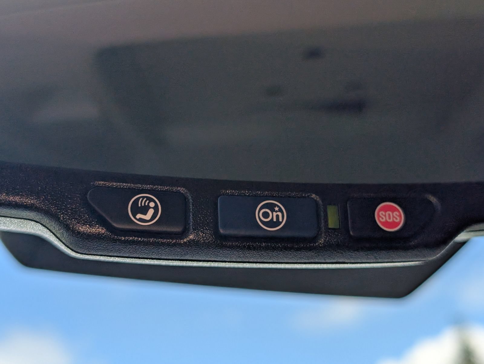 Used 2020 SHADOW GRAY METALLIC Chevrolet LS image 34
