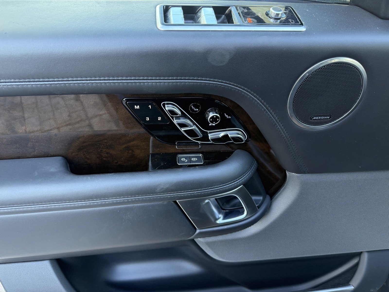 2019 Land Rover Range Rover Autobiography - Photo 23
