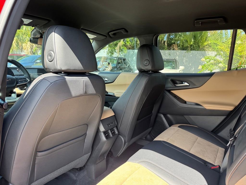 2025 Chevrolet Equinox ACTIV - Photo 16