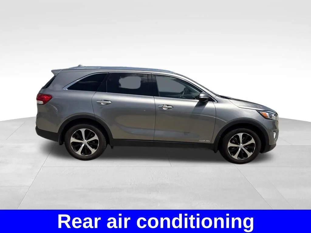2017 Kia Sorento EX - Photo 8