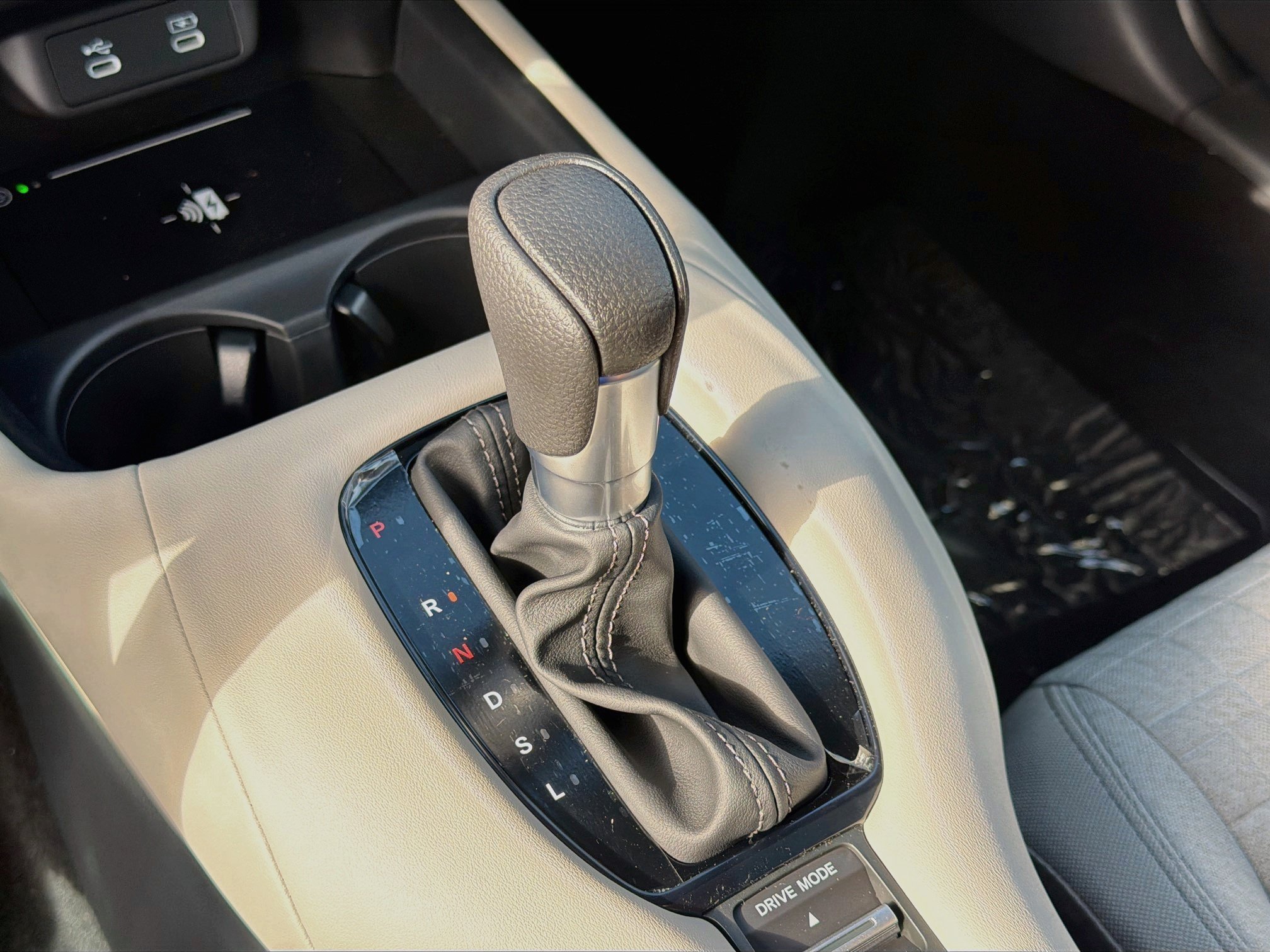New 2027 Platinum White Pearl Honda LX image 14