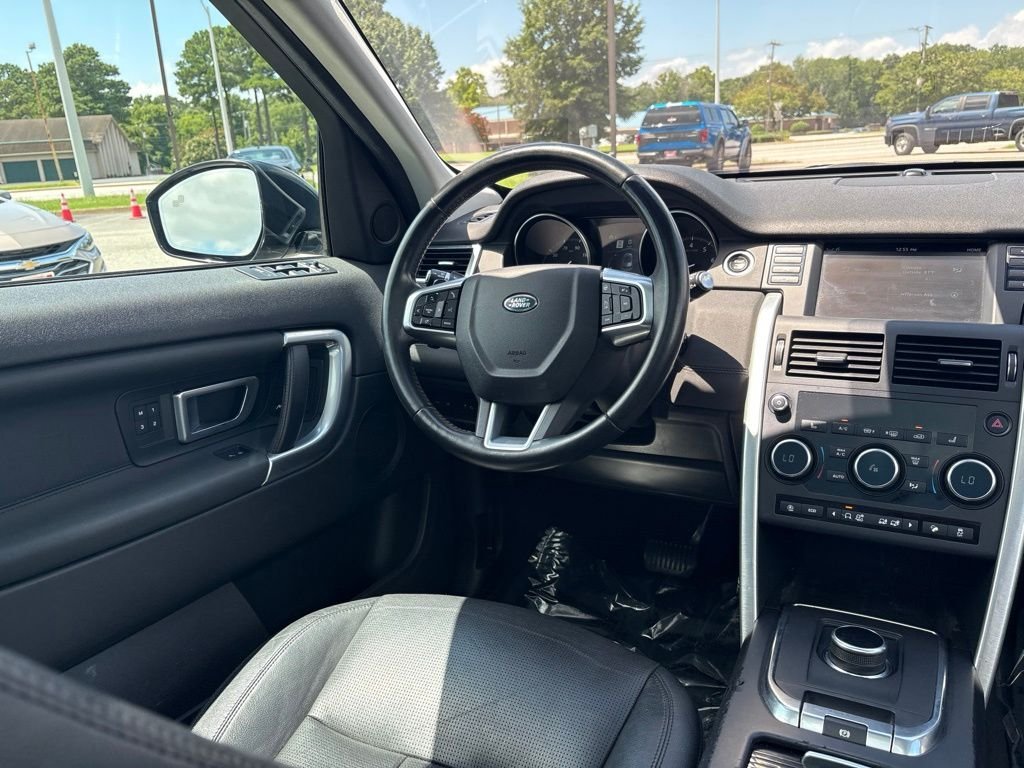 Used 2019 Gray Land Rover  image 7