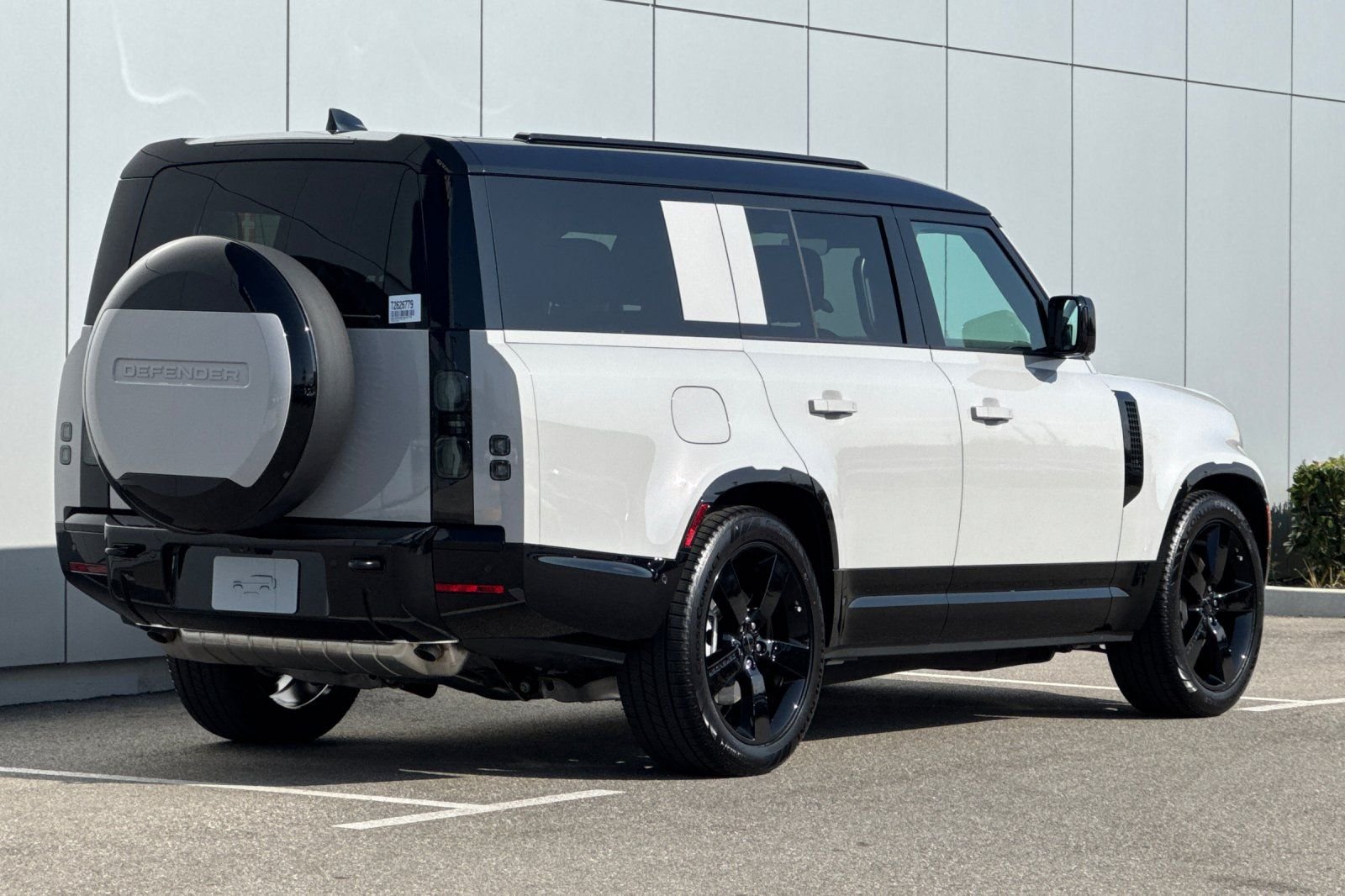 New 2026 Borasco Grey Land Rover X-Dynamic SE image 5