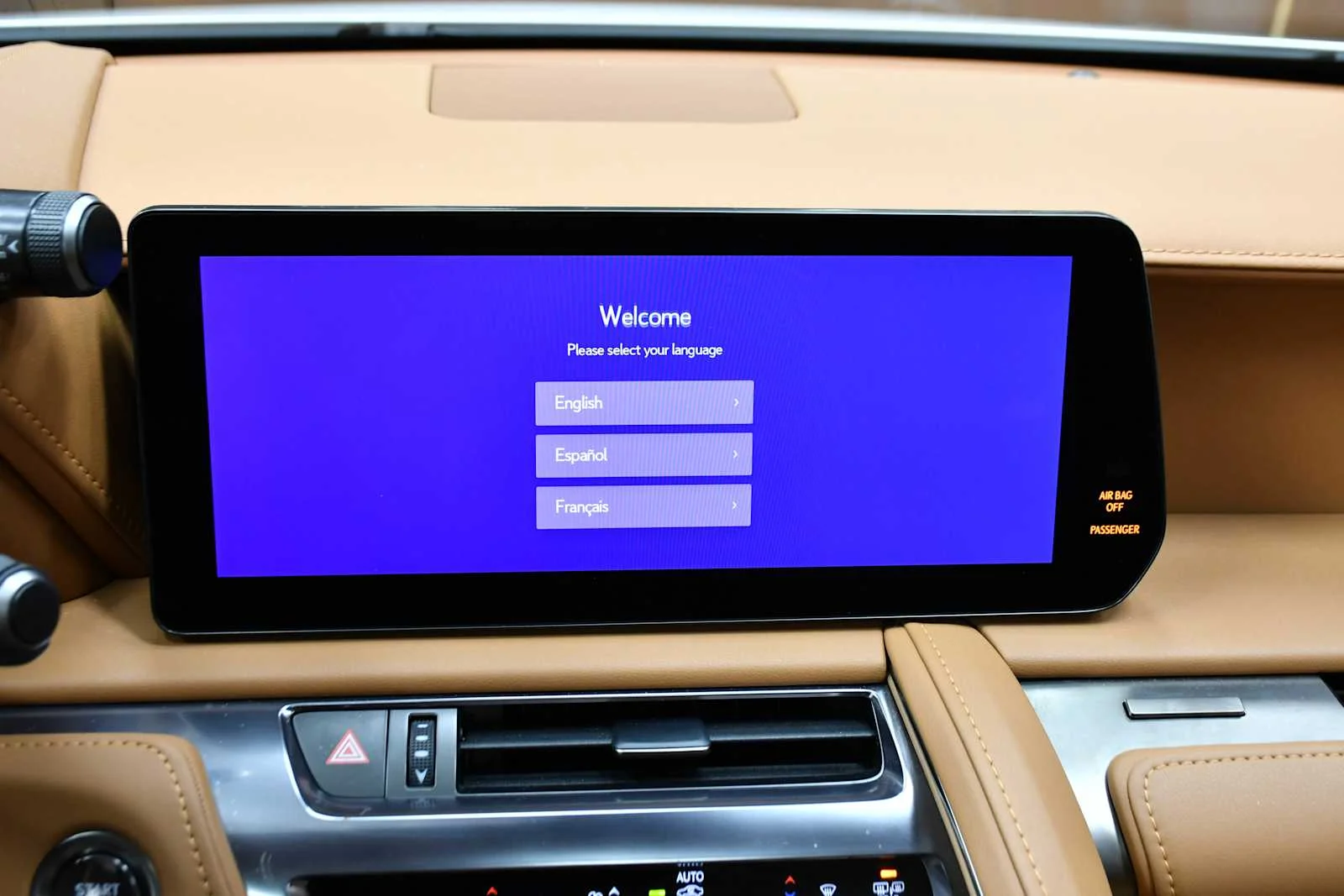 Certified Used 2024 ULTRA WHITE Lexus  image 20