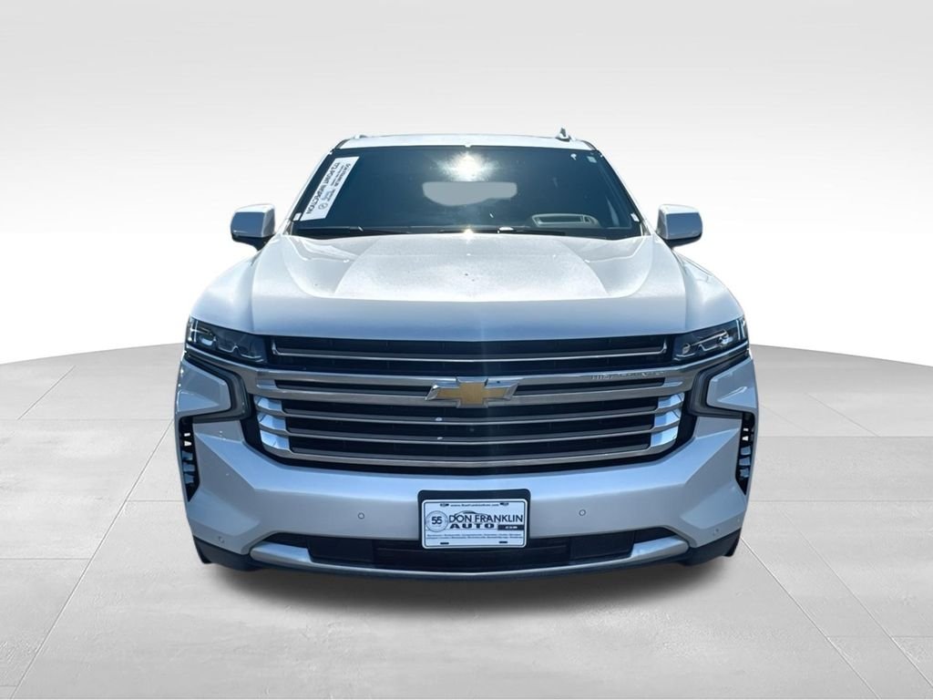 Used 2024 White Chevrolet High Country image 3