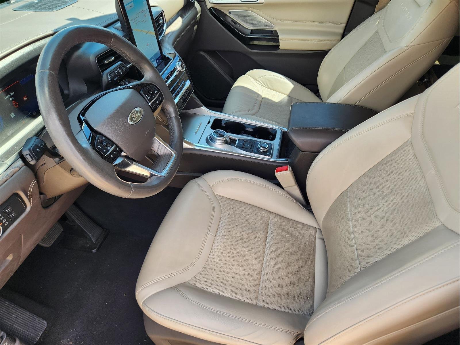 Used 2021 Star White Metallic Tri-Coat Ford Platinum image 12
