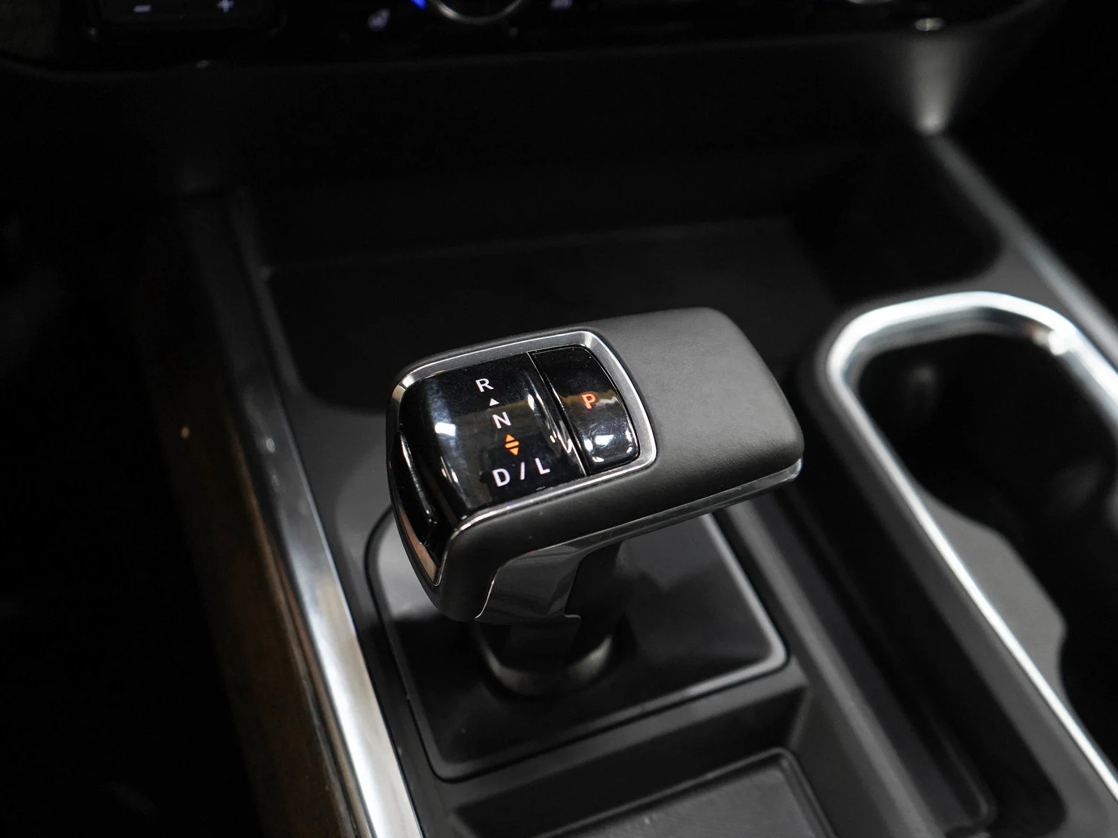 Used 2025 Black Chevrolet High Country image 21