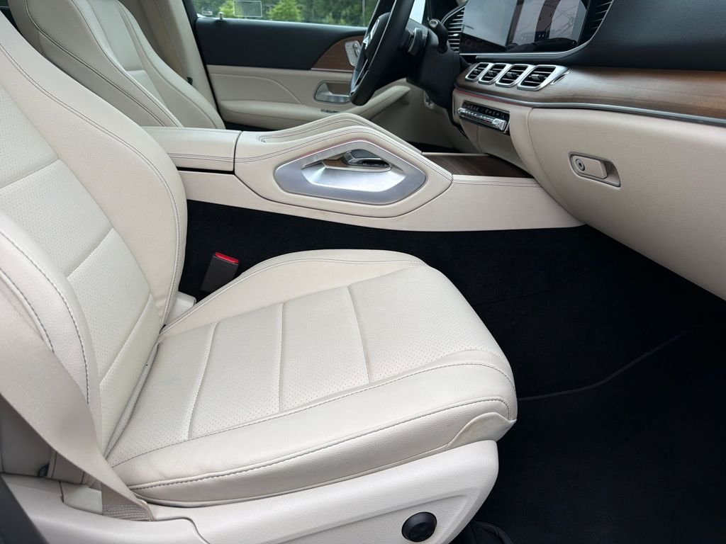 Certified Used 2024 Polar White Mercedes-Benz GLE 450 image 38