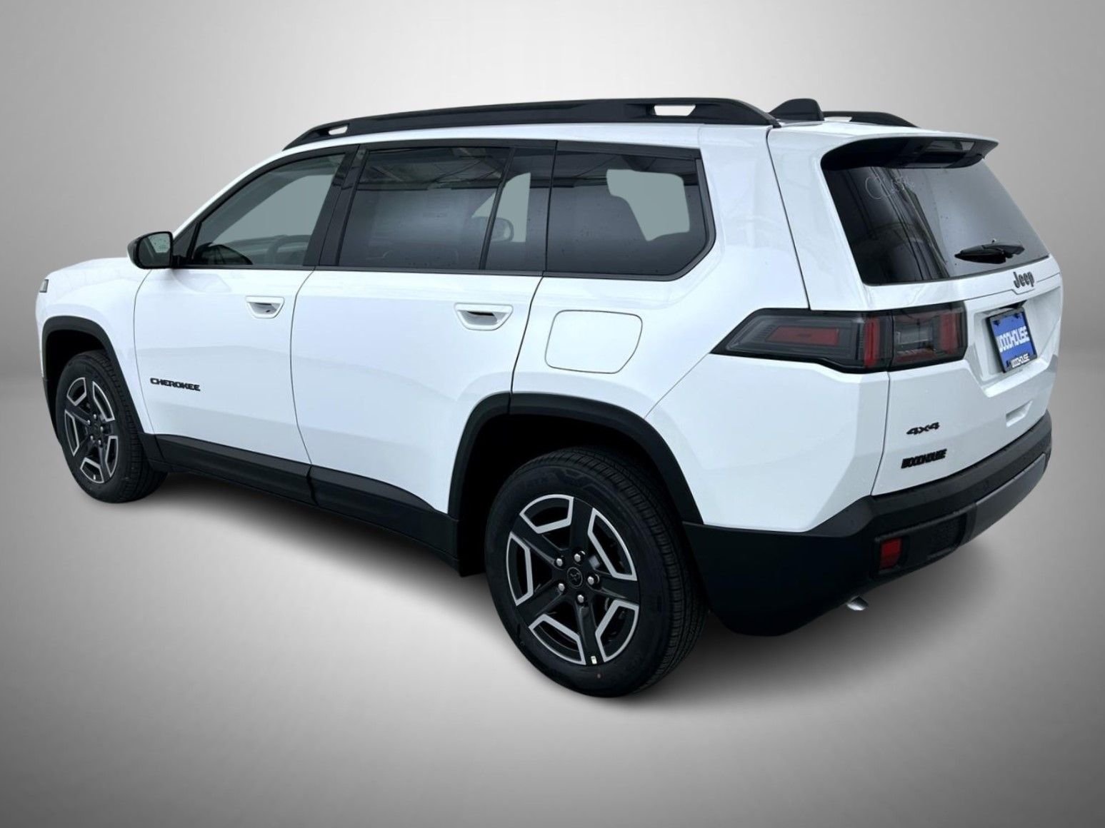 New 2026 Bright White Clear-Coat Exterior Paint Jeep Laredo image 7