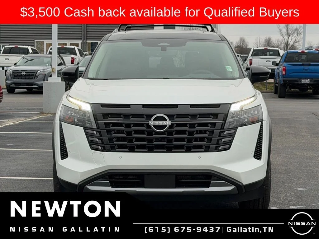 New 2026 Everest White Pearl TriCoat / Super Black Two-tone Nissan Platinum image 10