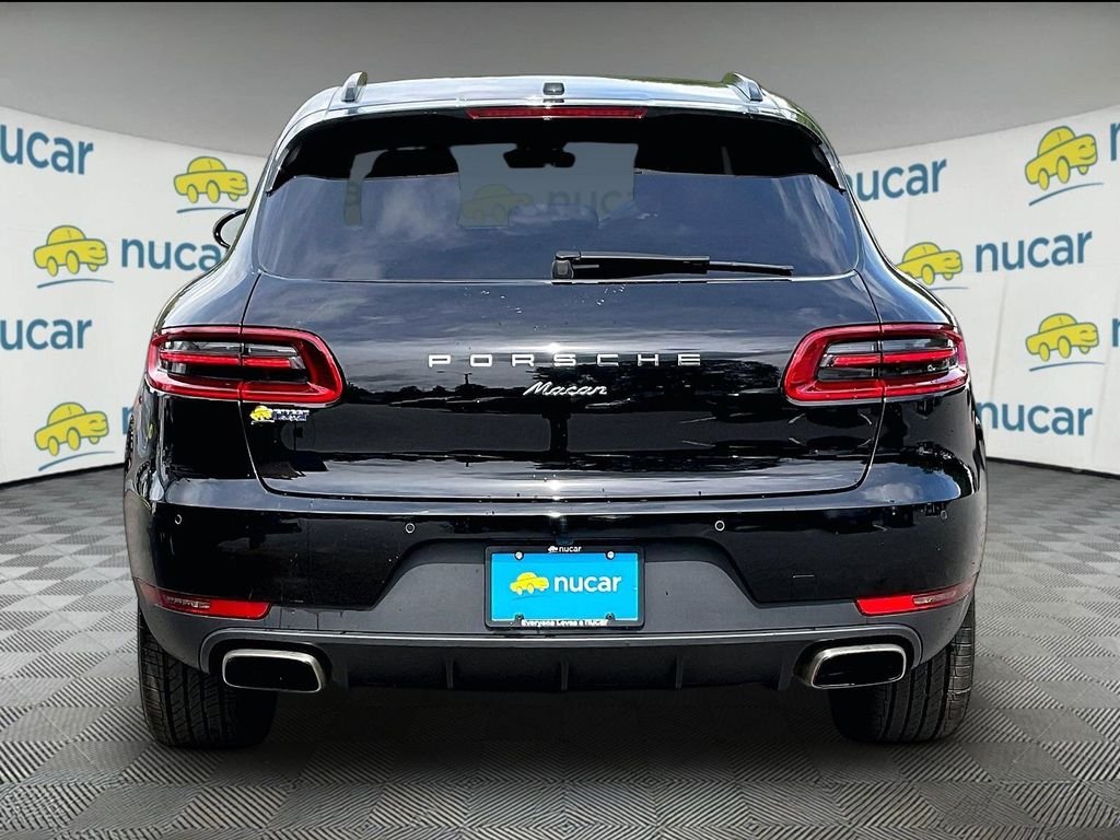 Used 2018 Black Porsche Base image 5