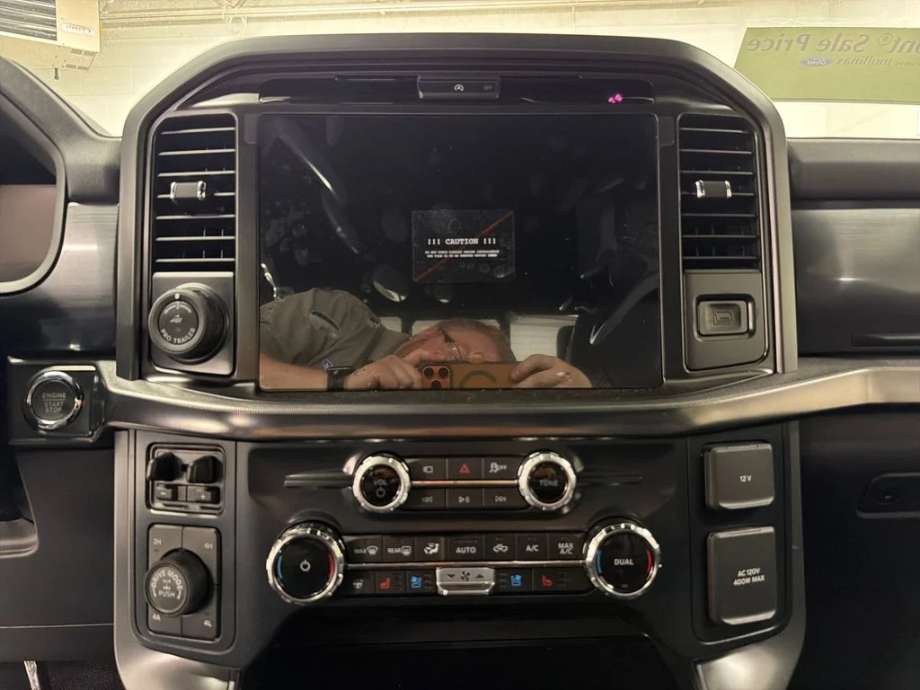 New 2026 Gray Ford Lariat image 21