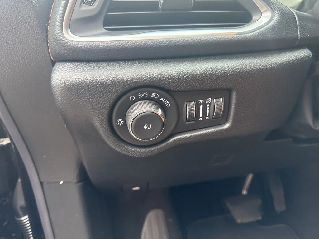 2026 Chrysler Pacifica Pinnacle - Photo 21