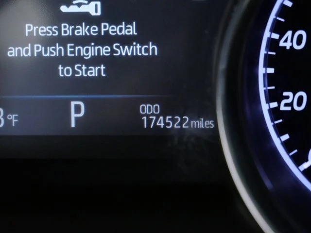 Used 2018 Gray Toyota XLE image 28