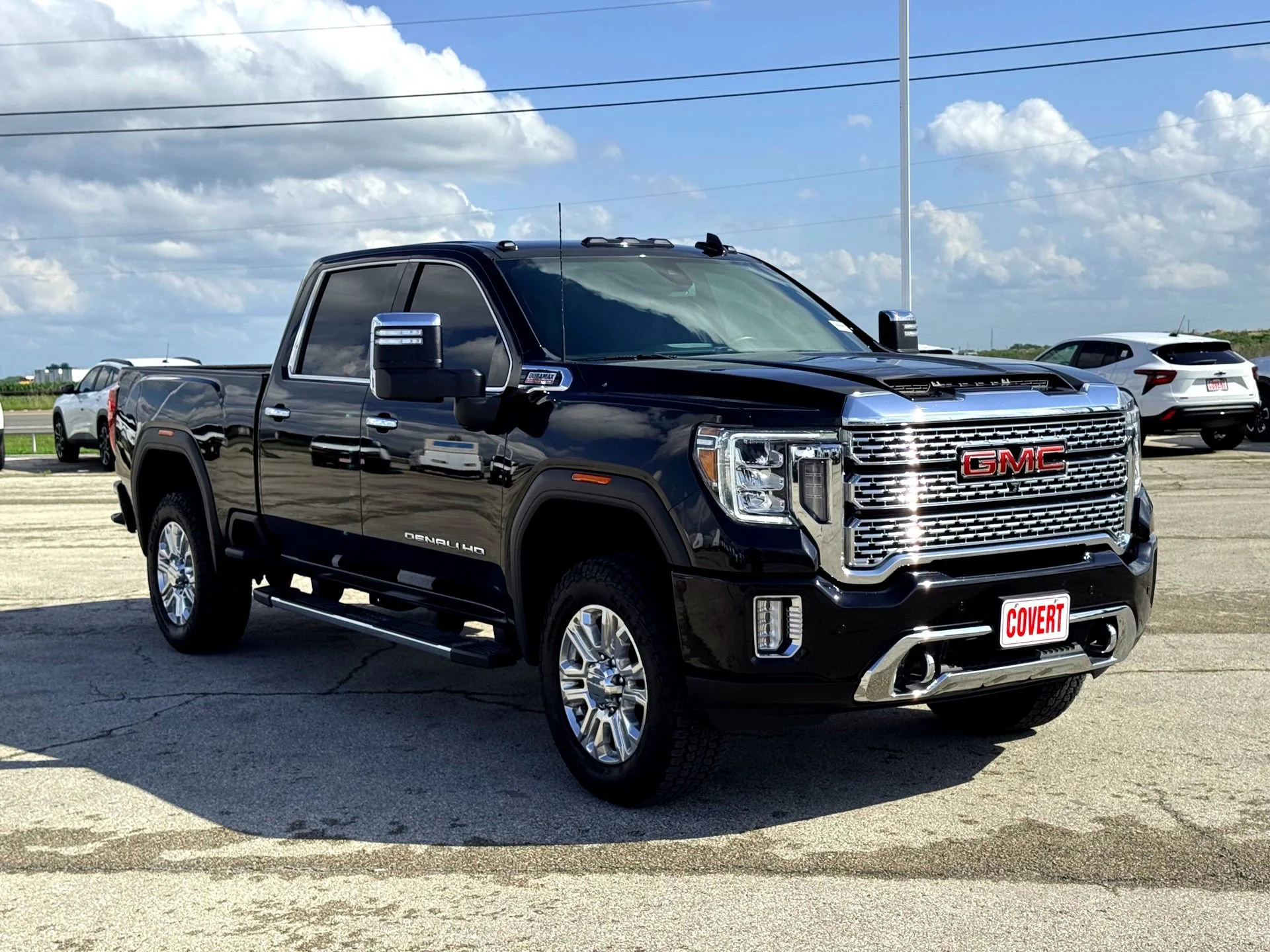 Used 2022 Onyx Black GMC Denali image 5