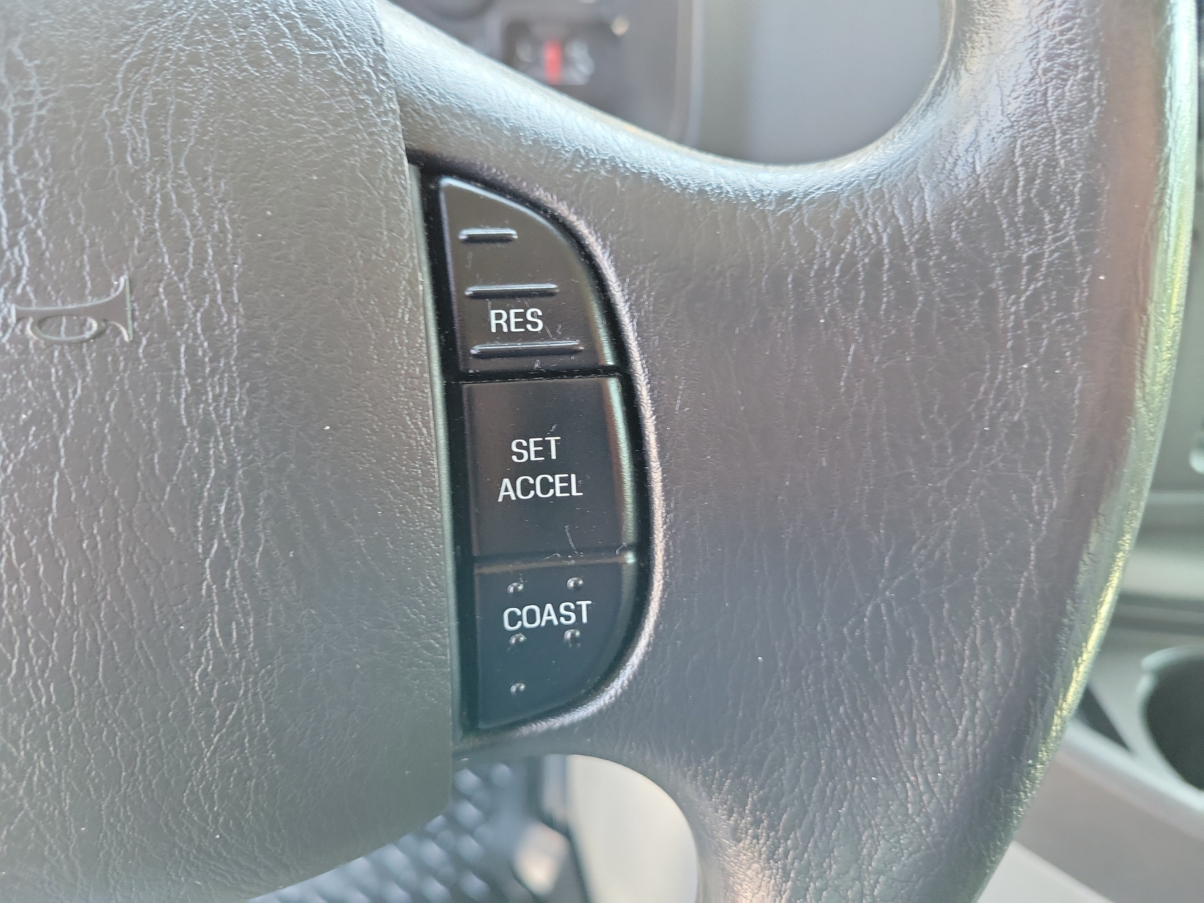 Used 2014  Ford XL image 21