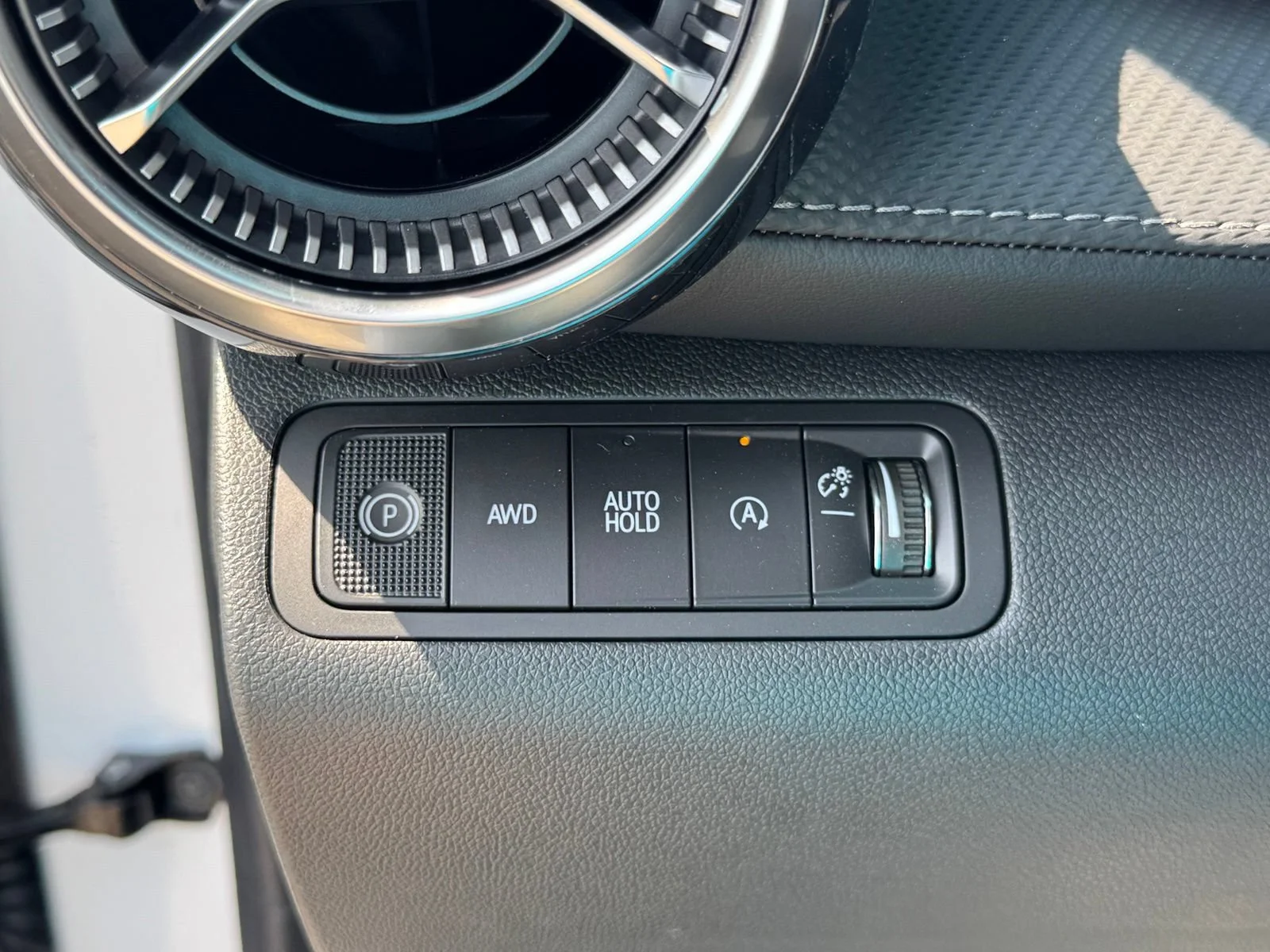 2027 Chevrolet Equinox LT - Photo 15
