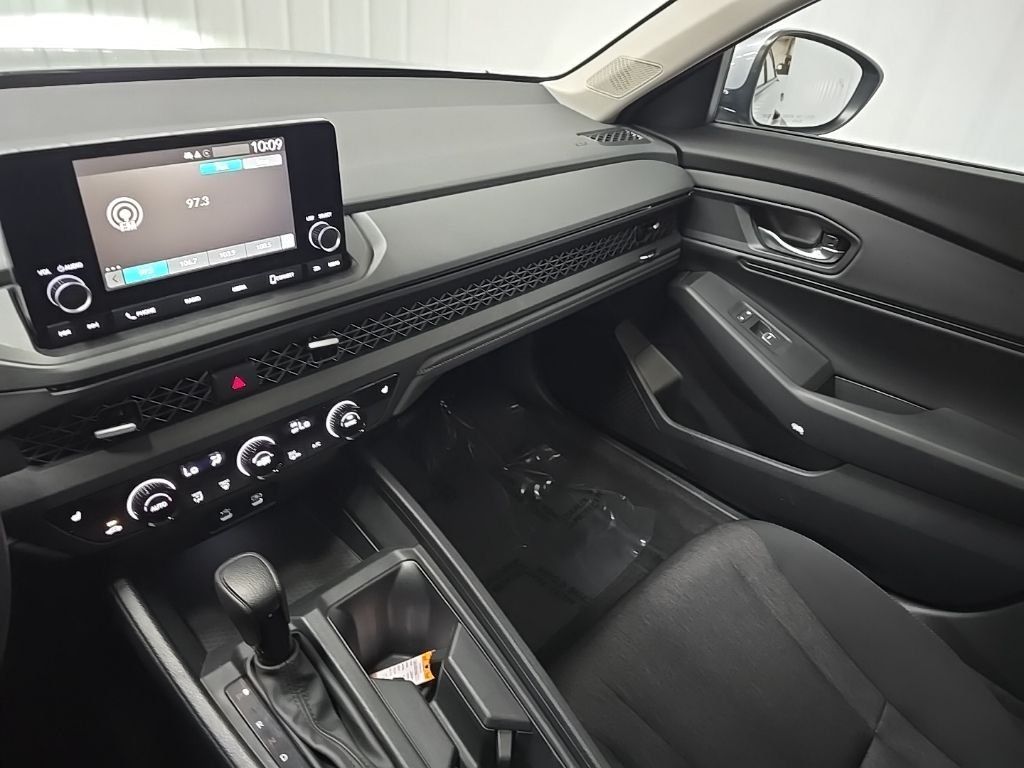 Used 2023 Gray Honda EX image 26