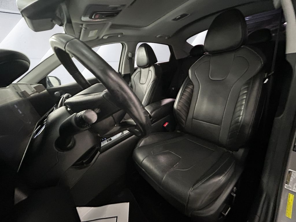 Used 2023 Silver Hyundai Limited image 8